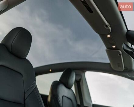 Білий Тесла Model Y, об'ємом двигуна 0 л та пробігом 5 тис. км за 29900 $, фото 65 на Automoto.ua