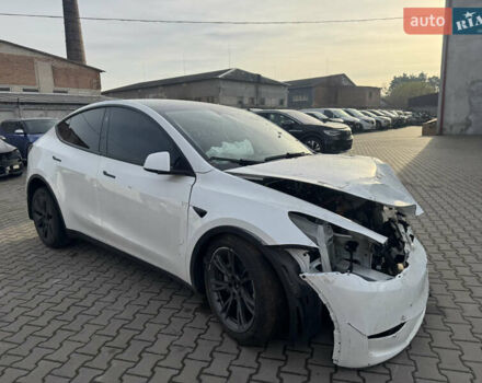 Белый Тесла Model Y, объемом двигателя 0 л и пробегом 5 тыс. км за 17800 $, фото 4 на Automoto.ua