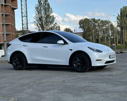 Белый Тесла Model Y, объемом двигателя 0 л и пробегом 24 тыс. км за 27800 $, фото 1 на Automoto.ua