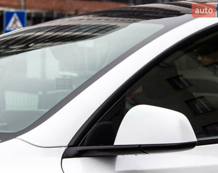 Білий Тесла Model Y, об'ємом двигуна 0 л та пробігом 11 тис. км за 30000 $, фото 23 на Automoto.ua