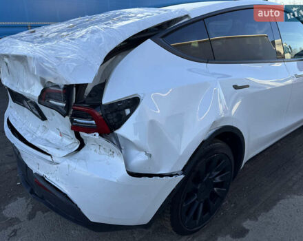 Білий Тесла Model Y, об'ємом двигуна 0 л та пробігом 47 тис. км за 23700 $, фото 4 на Automoto.ua