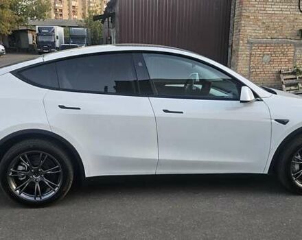 Белый Тесла Model Y, объемом двигателя 0 л и пробегом 1 тыс. км за 39000 $, фото 4 на Automoto.ua