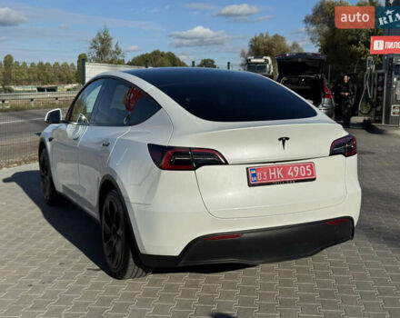 Белый Тесла Model Y, объемом двигателя 0 л и пробегом 26 тыс. км за 29900 $, фото 8 на Automoto.ua