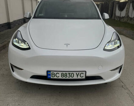 Білий Тесла Model Y, об'ємом двигуна 0 л та пробігом 10 тис. км за 31300 $, фото 1 на Automoto.ua