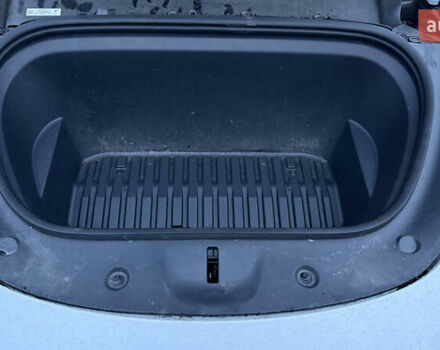 Білий Тесла Model Y, об'ємом двигуна 0 л та пробігом 96 тис. км за 19900 $, фото 18 на Automoto.ua