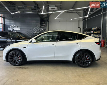 Белый Тесла Model Y, объемом двигателя 0 л и пробегом 22 тыс. км за 34500 $, фото 5 на Automoto.ua