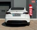 Белый Тесла Model Y, объемом двигателя 0 л и пробегом 12 тыс. км за 28999 $, фото 6 на Automoto.ua