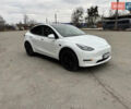Белый Тесла Model Y, объемом двигателя 0 л и пробегом 10 тыс. км за 32000 $, фото 6 на Automoto.ua