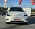 Белый Тесла Model Y, объемом двигателя 0 л и пробегом 26 тыс. км за 29900 $, фото 13 на Automoto.ua