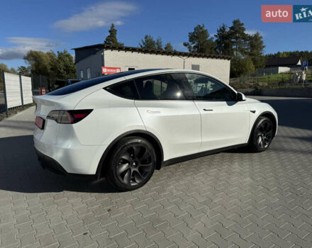 Белый Тесла Model Y, объемом двигателя 0 л и пробегом 26 тыс. км за 29900 $, фото 72 на Automoto.ua