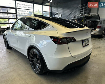 Белый Тесла Model Y, объемом двигателя 0 л и пробегом 22 тыс. км за 34500 $, фото 6 на Automoto.ua