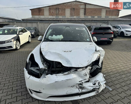 Белый Тесла Model Y, объемом двигателя 0 л и пробегом 5 тыс. км за 17800 $, фото 5 на Automoto.ua