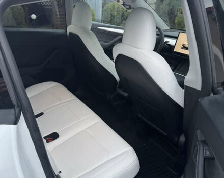 Білий Тесла Model Y, об'ємом двигуна 0 л та пробігом 8 тис. км за 34500 $, фото 14 на Automoto.ua