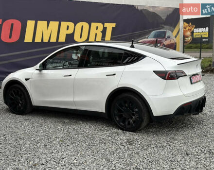 Белый Тесла Model Y, объемом двигателя 0 л и пробегом 23 тыс. км за 26500 $, фото 34 на Automoto.ua