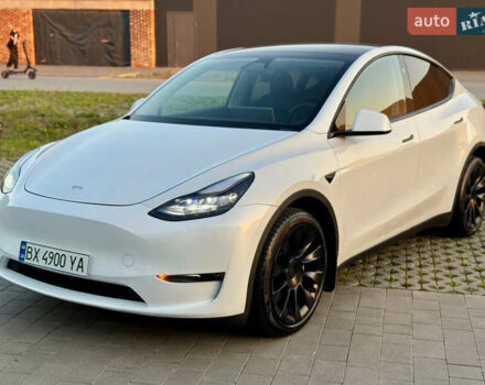 Білий Тесла Model Y, об'ємом двигуна 0 л та пробігом 61 тис. км за 30000 $, фото 20 на Automoto.ua
