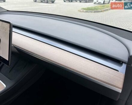 Белый Тесла Model Y, объемом двигателя 0 л и пробегом 2 тыс. км за 34500 $, фото 16 на Automoto.ua