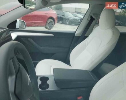 Белый Тесла Model Y, объемом двигателя 0 л и пробегом 50 тыс. км за 18800 $, фото 5 на Automoto.ua
