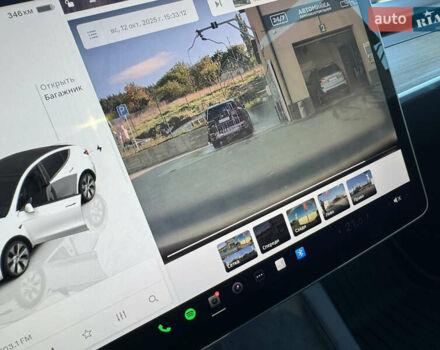 Белый Тесла Model Y, объемом двигателя 0 л и пробегом 26 тыс. км за 29900 $, фото 61 на Automoto.ua