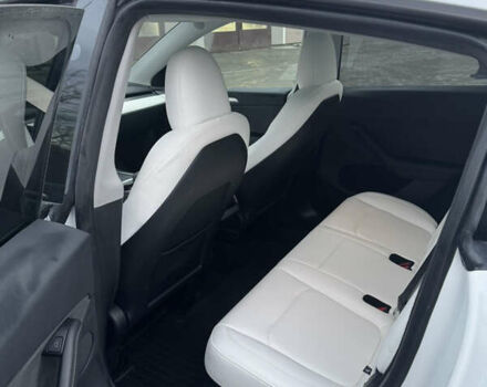 Білий Тесла Model Y, об'ємом двигуна 0 л та пробігом 8 тис. км за 34500 $, фото 12 на Automoto.ua