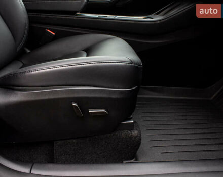 Білий Тесла Model Y, об'ємом двигуна 0 л та пробігом 11 тис. км за 30000 $, фото 34 на Automoto.ua