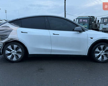 Білий Тесла Model Y, об'ємом двигуна 0 л та пробігом 96 тис. км за 19900 $, фото 6 на Automoto.ua
