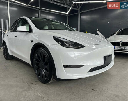 Белый Тесла Model Y, объемом двигателя 0 л и пробегом 22 тыс. км за 34500 $, фото 1 на Automoto.ua