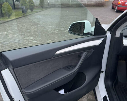 Білий Тесла Model Y, об'ємом двигуна 0 л та пробігом 8 тис. км за 34500 $, фото 11 на Automoto.ua