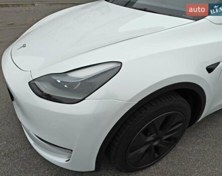 Белый Тесла Model Y, объемом двигателя 0 л и пробегом 18 тыс. км за 29000 $, фото 21 на Automoto.ua