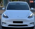 Белый Тесла Model Y, объемом двигателя 0 л и пробегом 23 тыс. км за 29999 $, фото 2 на Automoto.ua
