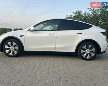 Белый Тесла Model Y, объемом двигателя 0 л и пробегом 8 тыс. км за 33000 $, фото 5 на Automoto.ua