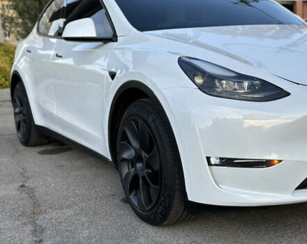 Белый Тесла Model Y, объемом двигателя 0 л и пробегом 24 тыс. км за 27800 $, фото 5 на Automoto.ua