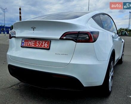 Белый Тесла Model Y, объемом двигателя 0 л и пробегом 12 тыс. км за 30500 $, фото 6 на Automoto.ua