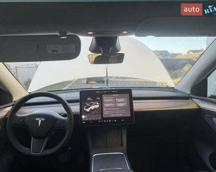 Білий Тесла Model Y, об'ємом двигуна 0 л та пробігом 10 тис. км за 31300 $, фото 11 на Automoto.ua