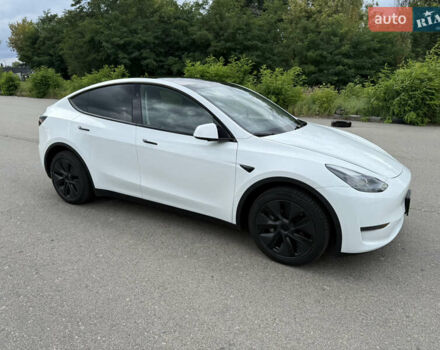 Белый Тесла Model Y, объемом двигателя 0 л и пробегом 6 тыс. км за 35000 $, фото 18 на Automoto.ua