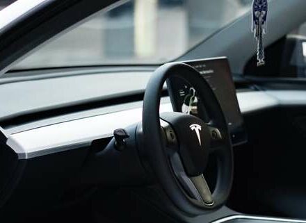 Белый Тесла Model Y, объемом двигателя 0 л и пробегом 13 тыс. км за 31500 $, фото 19 на Automoto.ua