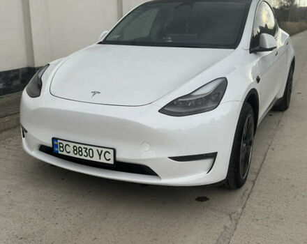 Білий Тесла Model Y, об'ємом двигуна 0 л та пробігом 10 тис. км за 31300 $, фото 2 на Automoto.ua