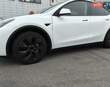 Белый Тесла Model Y, объемом двигателя 0 л и пробегом 18 тыс. км за 29000 $, фото 15 на Automoto.ua