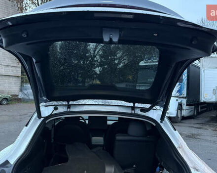 Білий Тесла Model Y, об'ємом двигуна 0 л та пробігом 96 тис. км за 19900 $, фото 19 на Automoto.ua