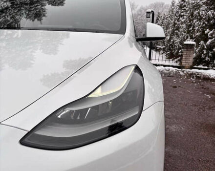 Белый Тесла Model Y, объемом двигателя 0 л и пробегом 16 тыс. км за 30999 $, фото 24 на Automoto.ua