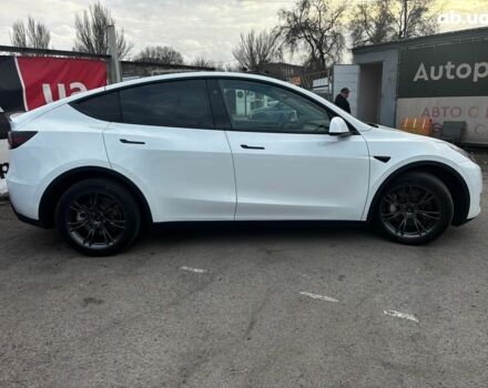 Белый Тесла Model Y, объемом двигателя 0 л и пробегом 25 тыс. км за 33290 $, фото 5 на Automoto.ua