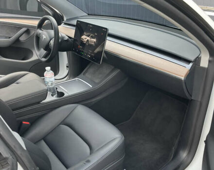 Белый Тесла Model Y, объемом двигателя 0 л и пробегом 35 тыс. км за 29000 $, фото 10 на Automoto.ua