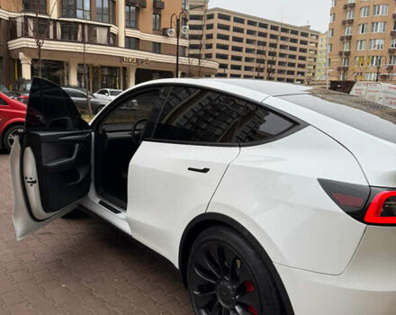 Белый Тесла Model Y, объемом двигателя 0 л и пробегом 17 тыс. км за 31300 $, фото 7 на Automoto.ua