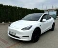 Белый Тесла Model Y, объемом двигателя 0 л и пробегом 5 тыс. км за 29999 $, фото 3 на Automoto.ua