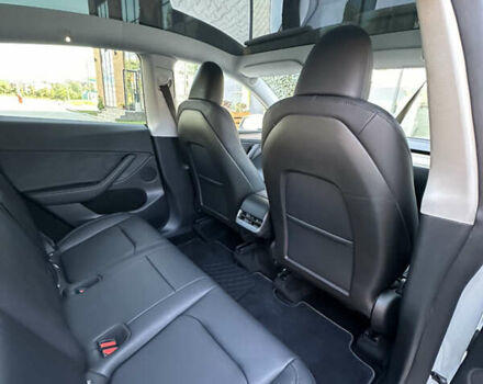 Белый Тесла Model Y, объемом двигателя 0 л и пробегом 5 тыс. км за 27900 $, фото 24 на Automoto.ua