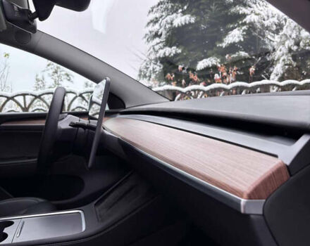 Белый Тесла Model Y, объемом двигателя 0 л и пробегом 16 тыс. км за 30999 $, фото 71 на Automoto.ua