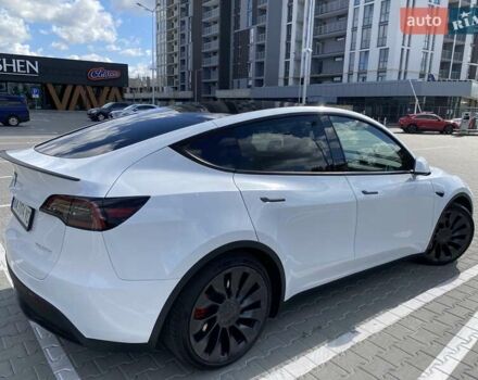 Белый Тесла Model Y, объемом двигателя 0 л и пробегом 11 тыс. км за 34800 $, фото 2 на Automoto.ua