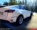 Белый Тесла Model Y, объемом двигателя 0 л и пробегом 19 тыс. км за 24000 $, фото 2 на Automoto.ua