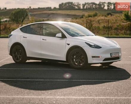 Білий Тесла Model Y, об'ємом двигуна 0 л та пробігом 5 тис. км за 29900 $, фото 59 на Automoto.ua