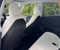 Белый Тесла Model Y, объемом двигателя 0 л и пробегом 1 тыс. км за 29950 $, фото 64 на Automoto.ua