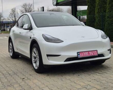 Білий Тесла Model Y, об'ємом двигуна 0 л та пробігом 26 тис. км за 25500 $, фото 2 на Automoto.ua